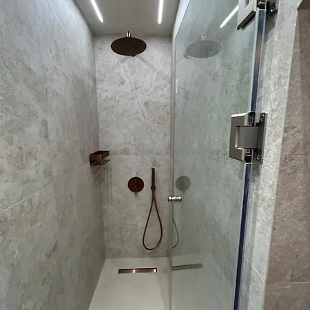 Argo Luxury Appart hôtel *