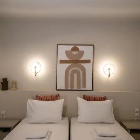 Argo Luxury 3* Milína